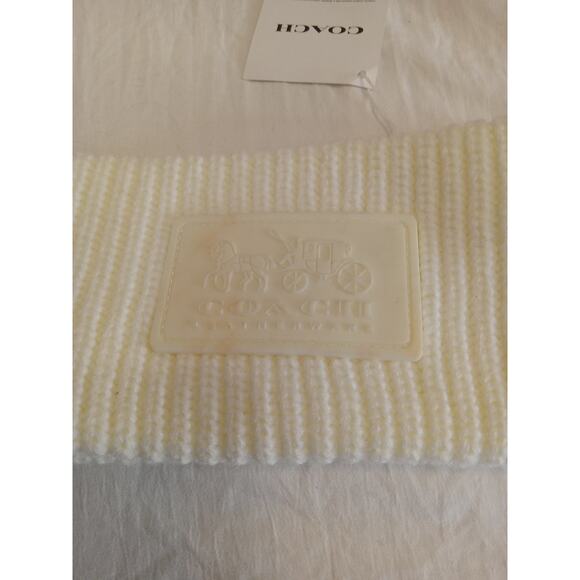 NWT Coach Headband Women's One Size Knit Acrylic Logo Patch Winter Ear Warmer - Picture 2 of 5